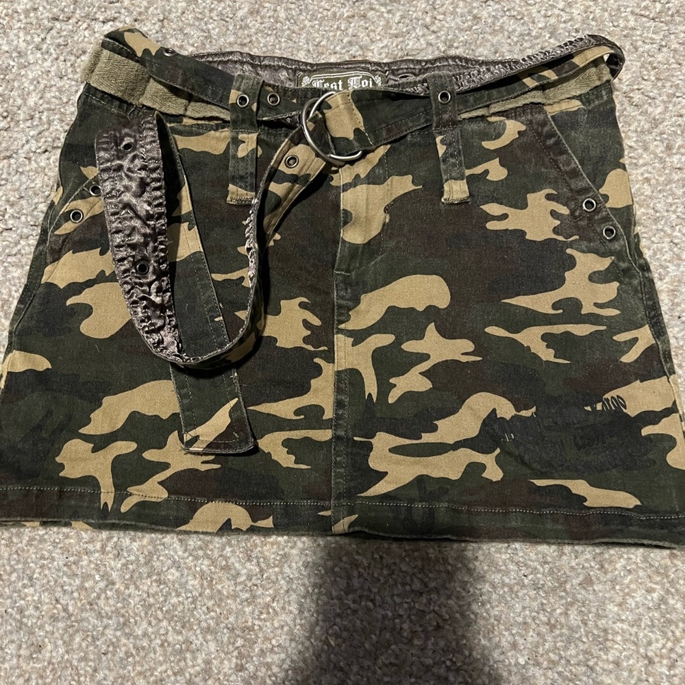 Camouflage Mini Skirt w/ Belt